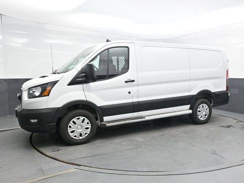 Used 2025 Ford Transit 250 Low Roof w/ Exterior Upgrade Package RWD image 3