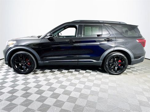 Used 2022 Ford Explorer ST w/ Equipment Group 401A image 4