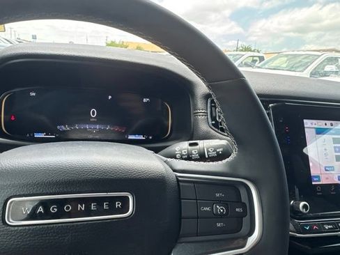 Used 2024 Jeep Wagoneer 4WD image 20
