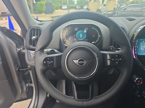 Used 2024 MINI Cooper Countryman S w/ Premium Package FWD image 20