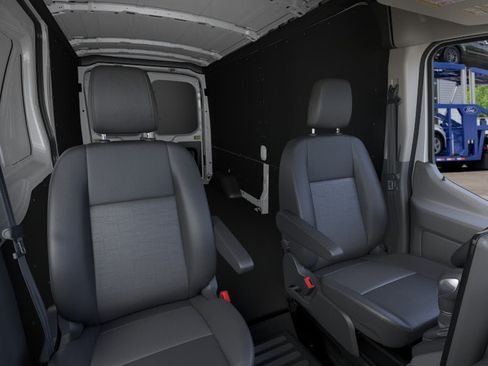 New 2026 Ford Transit 250 148 Medium Roof RWD image 31