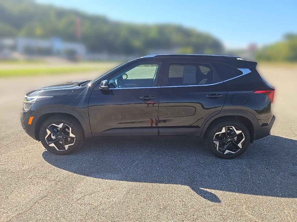 Used 2025 Kia Seltos EX w/ EX Sunroof Package FWD image 10
