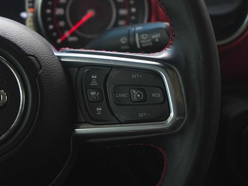Used 2021 Jeep Gladiator Rubicon AWD/4WD image 18