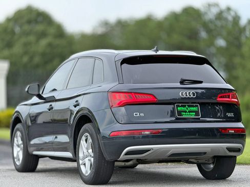 Used 2018 Audi Q5 2.0T Premium w/ Convenience Package AWD/4WD image 9