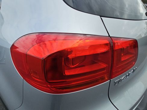 Used 2016 Volkswagen Tiguan S FWD image 33