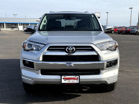 Used 2021 Toyota 4Runner Limited image 8