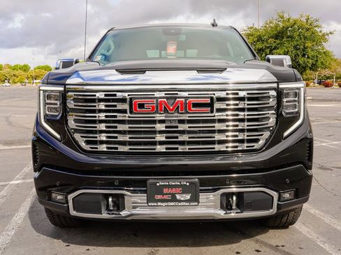 New 2026 GMC Sierra 1500 Denali image 4