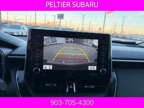 Used 2022 Toyota Corolla Cross XLE image 10