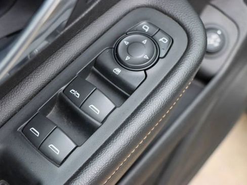 Used 2018 GMC Terrain SLT w/ Preferred Package image 14