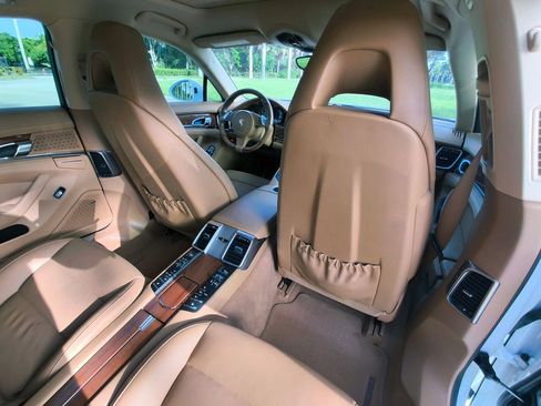 Used 2015 Porsche Panamera S RWD image 35
