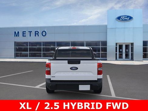 New 2025 Ford Maverick XL image 6