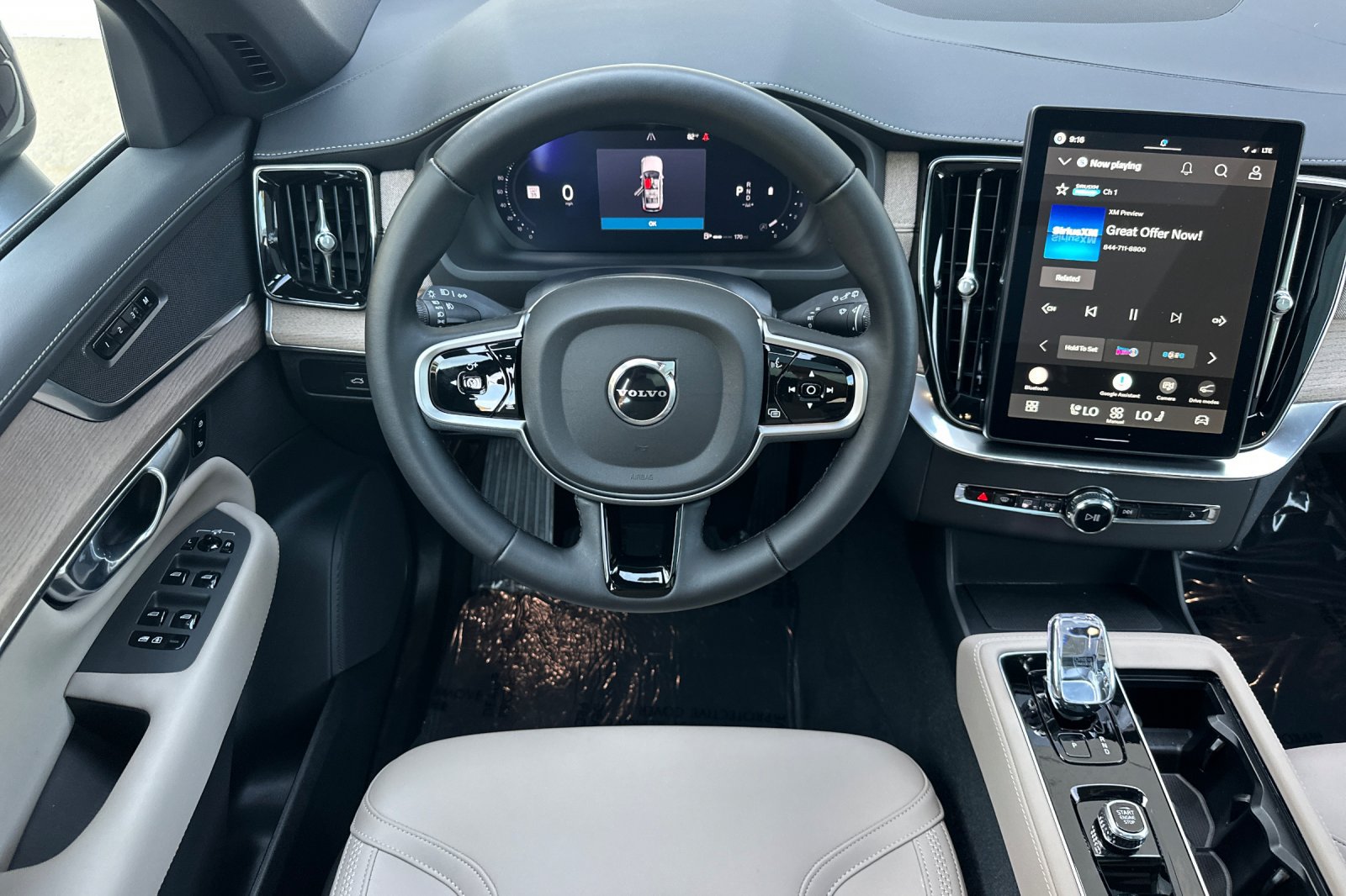 Certified 2026 Volvo XC90 B5 Core AWD/4WD image 17