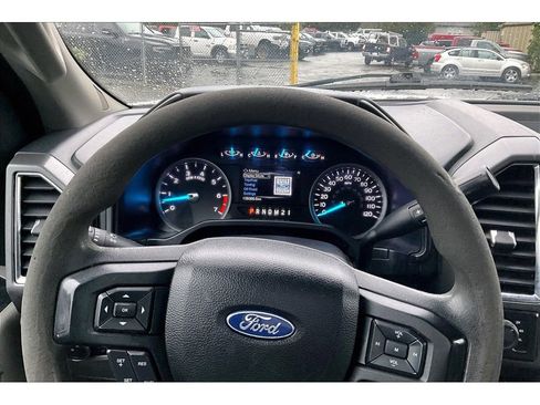 Used 2017 Ford F350 XLT w/ Camper Package image 20