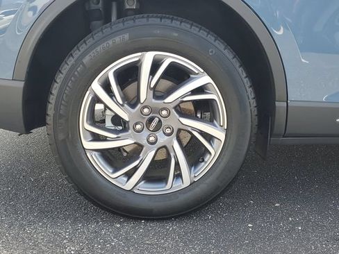 Certified 2023 Lincoln Corsair AWD w/ Equipment Group 101A image 5