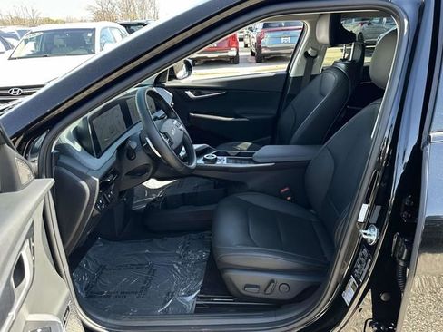 Used 2023 Kia EV6 Wind image 17