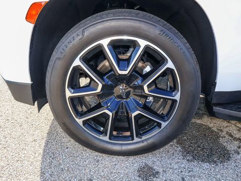 Used 2021 Chevrolet Suburban RST w/ Luxury Package AWD/4WD image 42