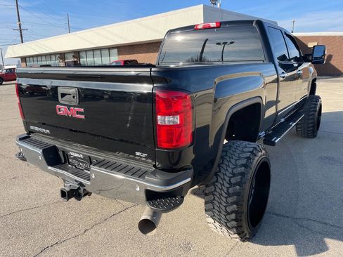Used 2019 GMC Sierra 2500 SLT w/ Duramax Plus Package image 6