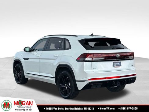Certified 2025 Volkswagen Atlas Cross Sport SEL R-Line AWD/4WD image 3