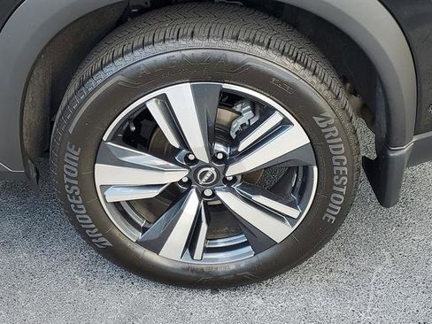 Used 2023 Nissan Rogue SL w/ SL Premium Package image 14