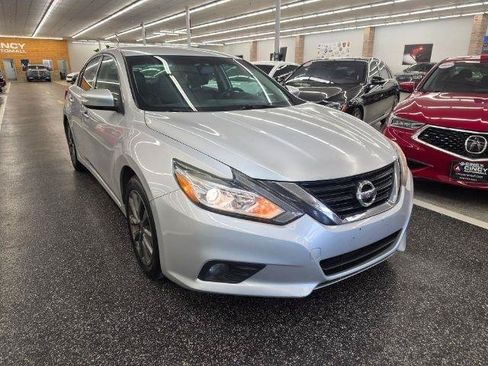 Used 2018 Nissan Altima 2.5 SL FWD image 4