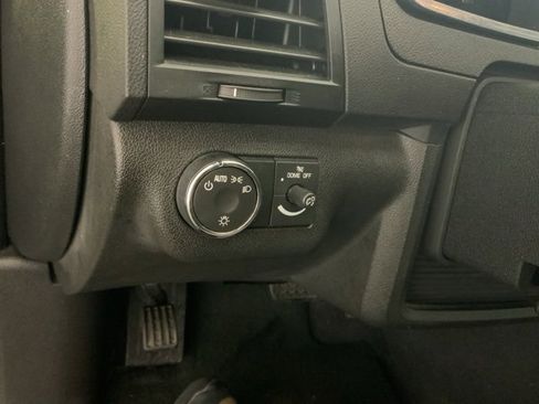 Used 2012 Chevrolet Traverse LT w/ All-Star Edition image 27