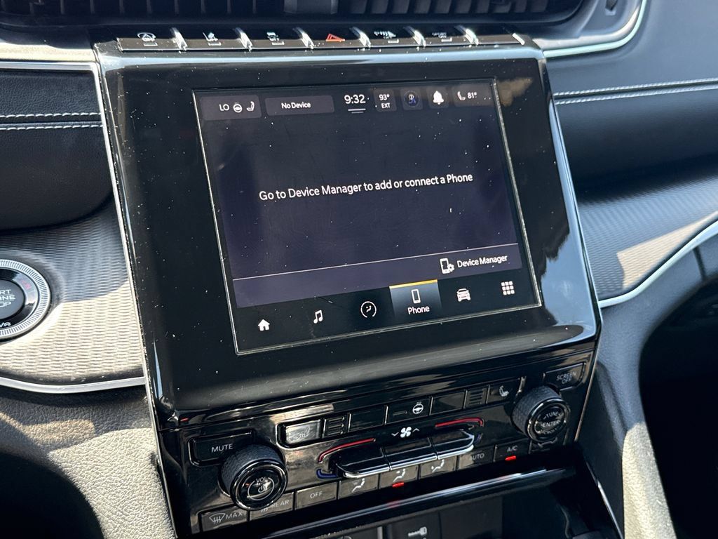 Used 2023 Jeep Grand Cherokee Altitude RWD image 23