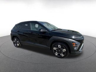 Used 2025 Hyundai Kona SEL video 2