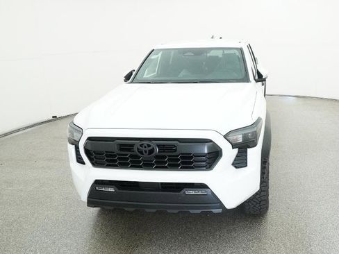 New 2025 Toyota Tacoma TRD Off-Road image 15