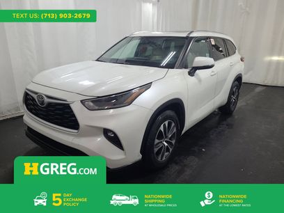 Used 2021 Toyota Highlander XLE