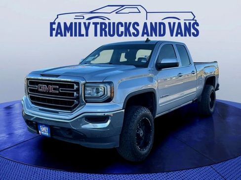 Used 2018 GMC Sierra 1500 SLE image 1