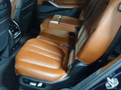 Used 2021 BMW X7 M50i w/ Cold Weather Package AWD/4WD image 10