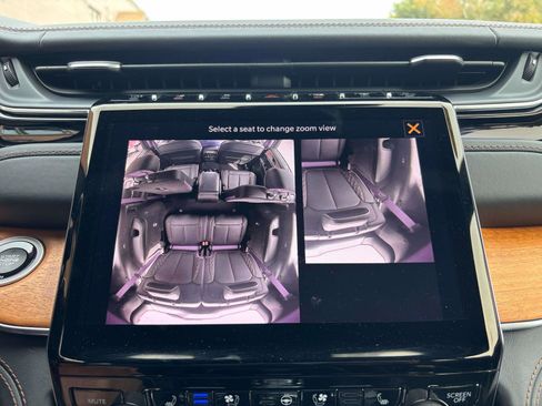 Used 2023 Jeep Grand Cherokee L Summit image 29