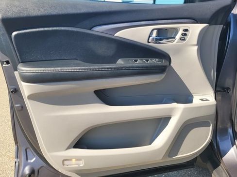 Used 2023 Honda Ridgeline RTL-E image 18