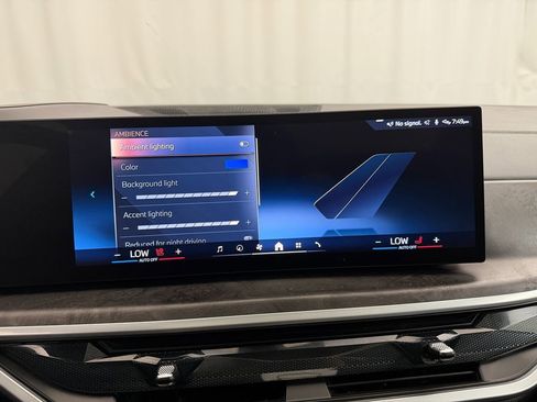 Used 2025 BMW X5 xDrive40i w/ Climate Comfort Package image 43