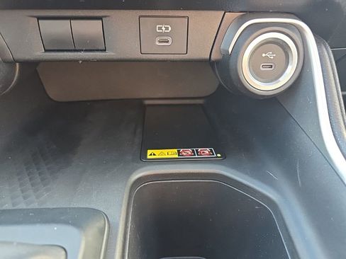 Used 2024 Toyota Grand Highlander XLE image 31