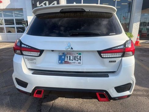 Used 2020 Mitsubishi Outlander Sport SE AWD/4WD image 16