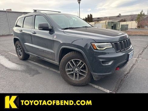 Used 2017 Jeep Grand Cherokee Trailhawk w/ Trailhawk Luxury Group AWD/4WD image 1