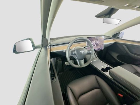 Used 2023 Tesla Model Y Long Range AWD/4WD image 17
