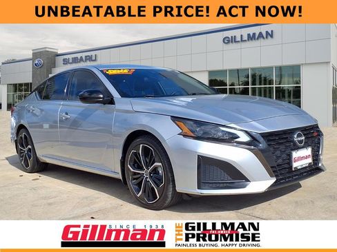 Used 2023 Nissan Altima 2.5 SR image 1