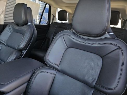 New 2026 Lincoln Aviator Reserve image 19
