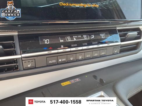 Used 2026 Toyota Sienna XLE FWD image 24