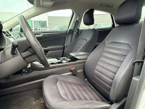Used 2014 Ford Fusion SE FWD image 14