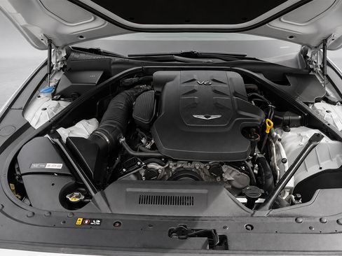 Used 2018 Genesis G80 3.8 RWD image 42