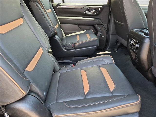Used 2024 GMC Yukon XL AT4 w/ Technology Package AWD/4WD image 21