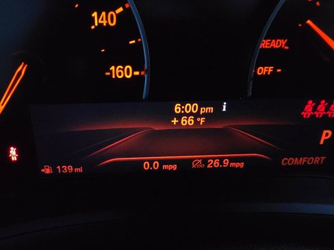 Used 2019 BMW 330i xDrive Sedan w/ Driving Assistance Package image 51