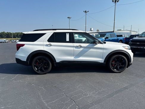 Used 2024 Ford Explorer ST w/ Equipment Group 401A AWD/4WD image 2