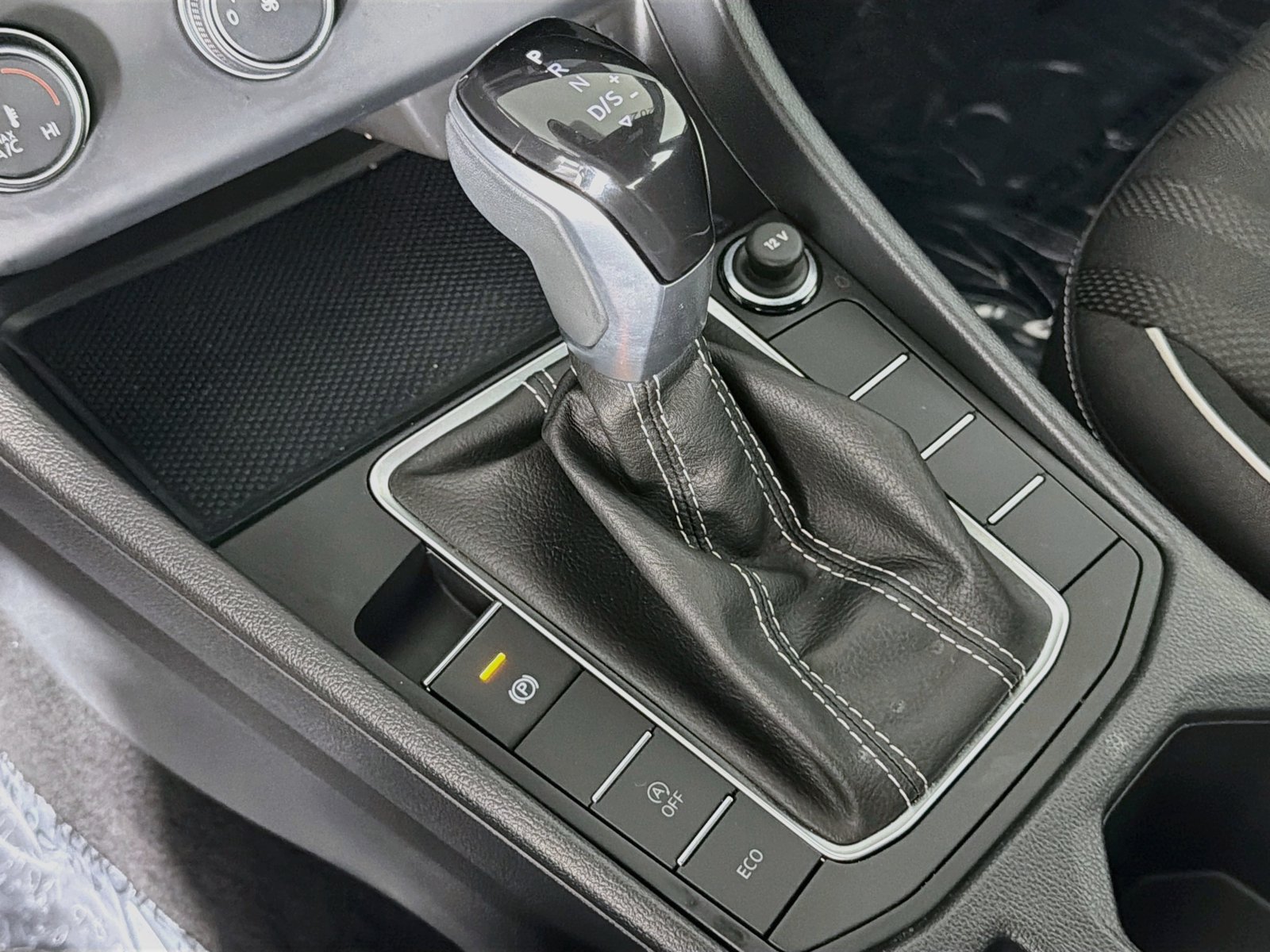 Used 2023 Volkswagen Jetta Sport FWD image 16