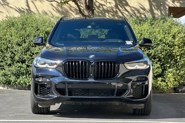 Used 2022 BMW X5 xDrive40i w/ M Sport Package AWD/4WD image 8