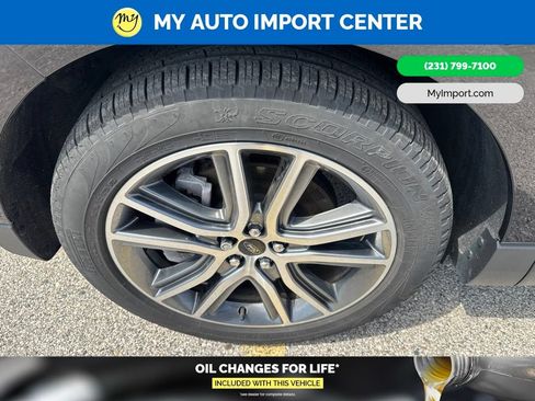 Used 2024 Ford Edge Titanium w/ Equipment Group 301A AWD/4WD image 9
