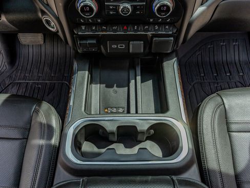 Used 2021 GMC Sierra 3500 Denali w/ Denali Ultimate Package image 27